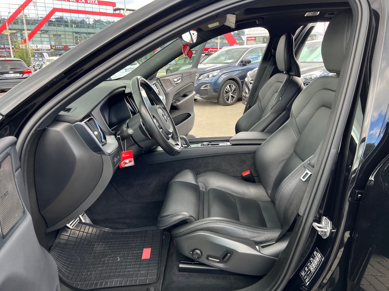 Volvo XC 60 2020 — Миниатюра 5