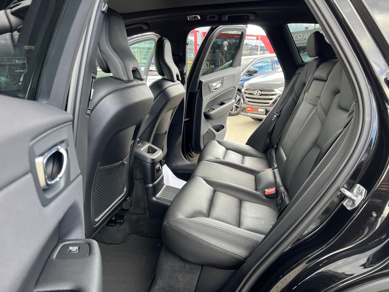 Volvo XC 60 2020 — Миниатюра 16