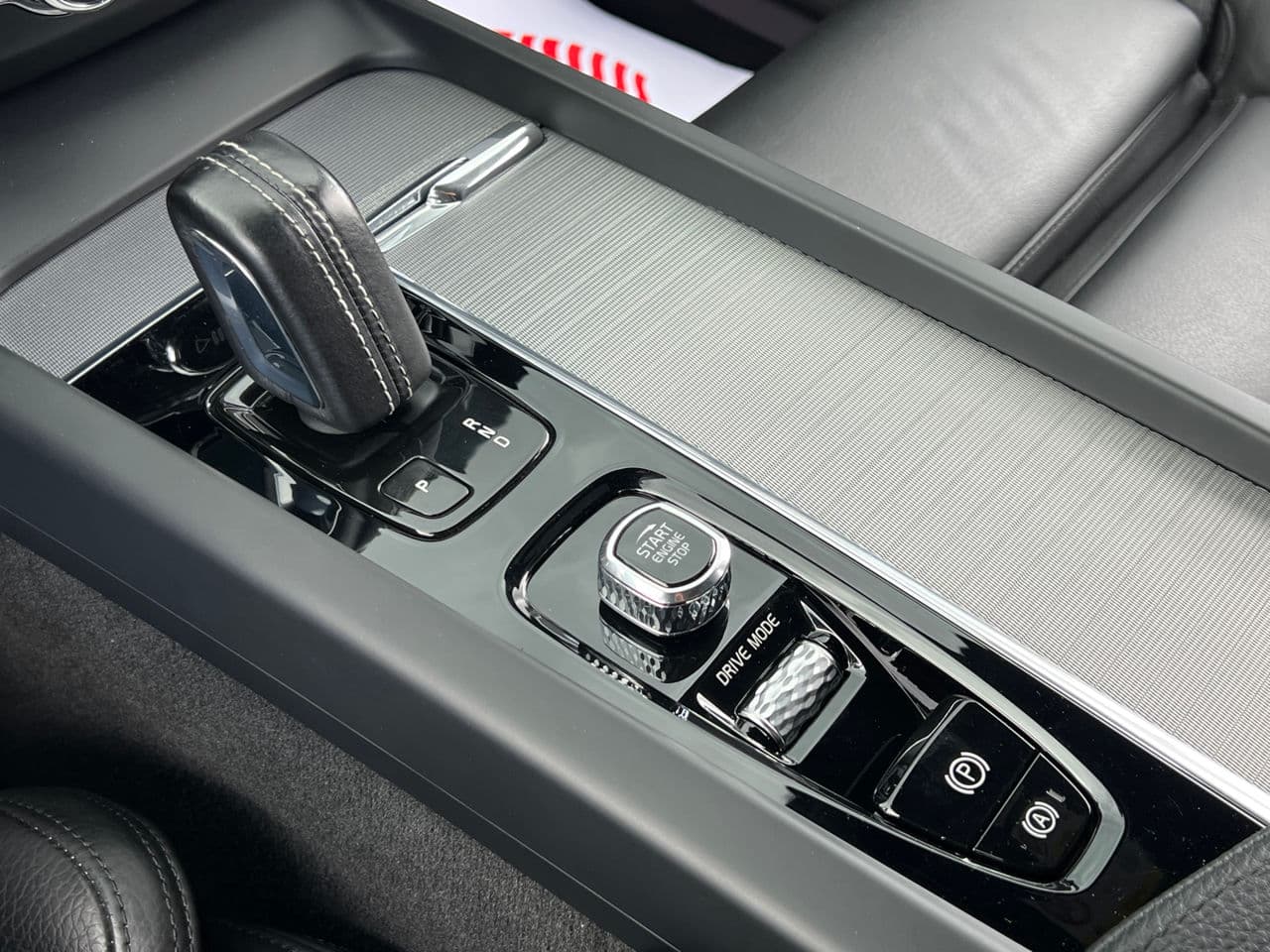Volvo XC 60 2020 — Миниатюра 15