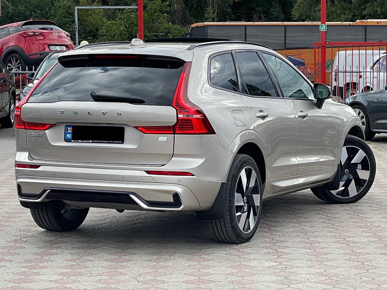 Volvo XC 60 2024 — Миниатюра 2