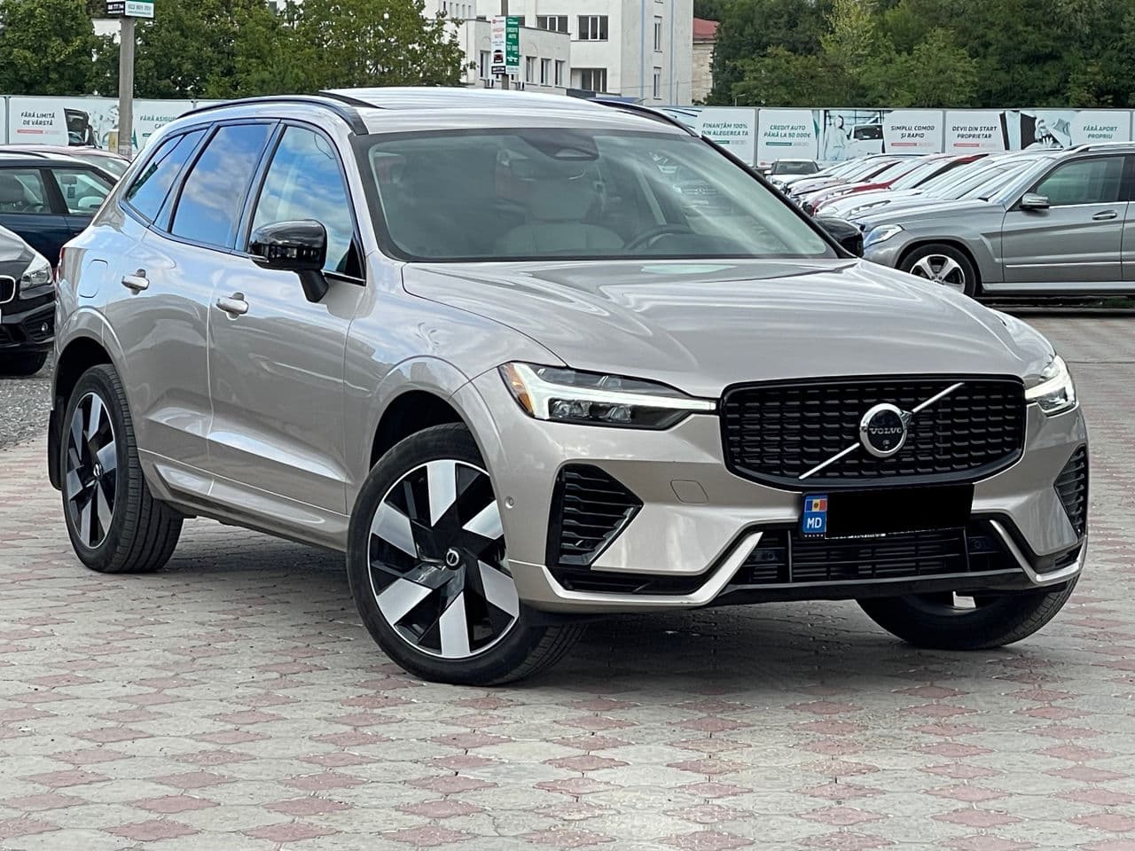 Volvo XC 60 2024 — Миниатюра 4