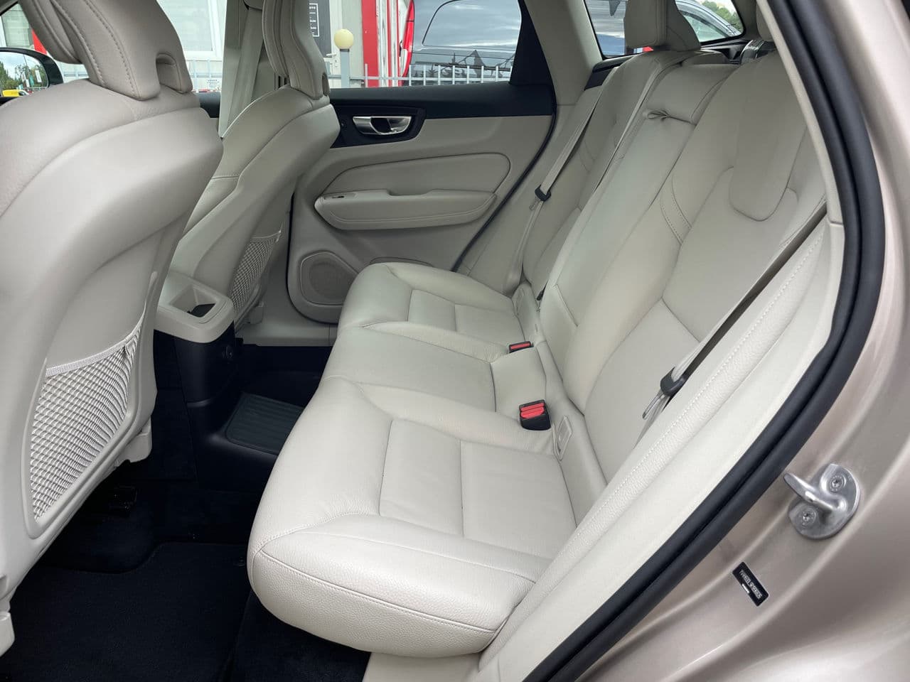 Volvo XC 60 2024 — Миниатюра 19