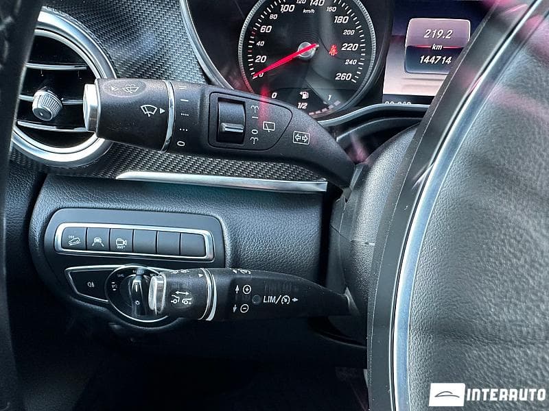 Mercedes V 250 2017 — Миниатюра 18