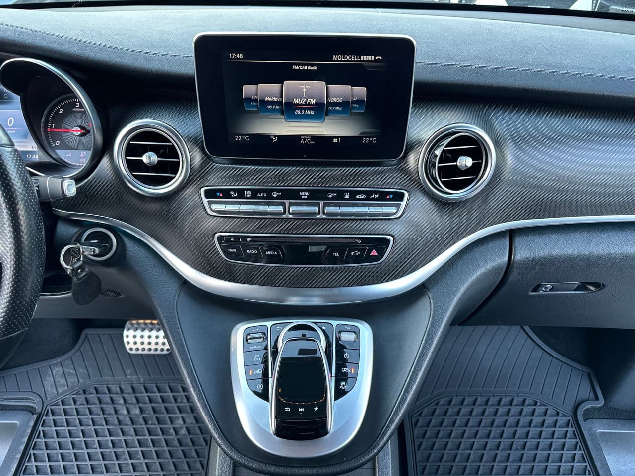 Mercedes V 250 2017 — Миниатюра 15