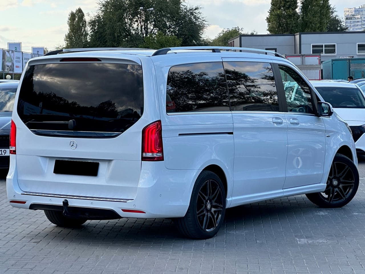 Mercedes V 250 2017 — Миниатюра 2