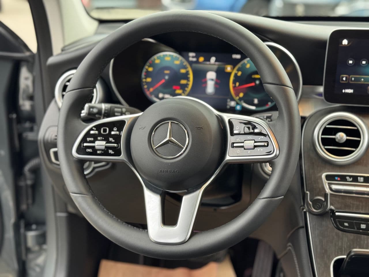 Mercedes GLC 300 2021 — Миниатюра 7