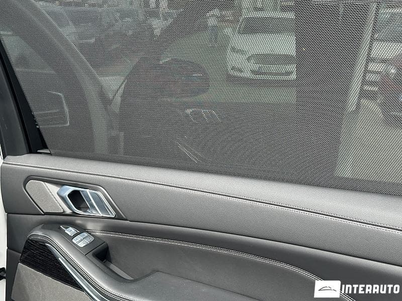 2020 BMW X7 4.0i — Miniatură 18