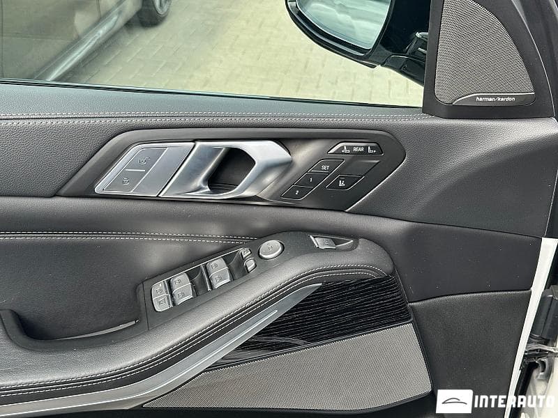 2020 BMW X7 4.0i — Miniatură 15