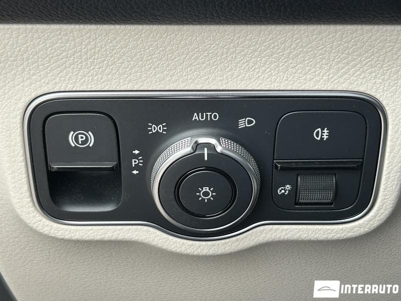Mercedes EQB 350 2023 — Миниатюра 13