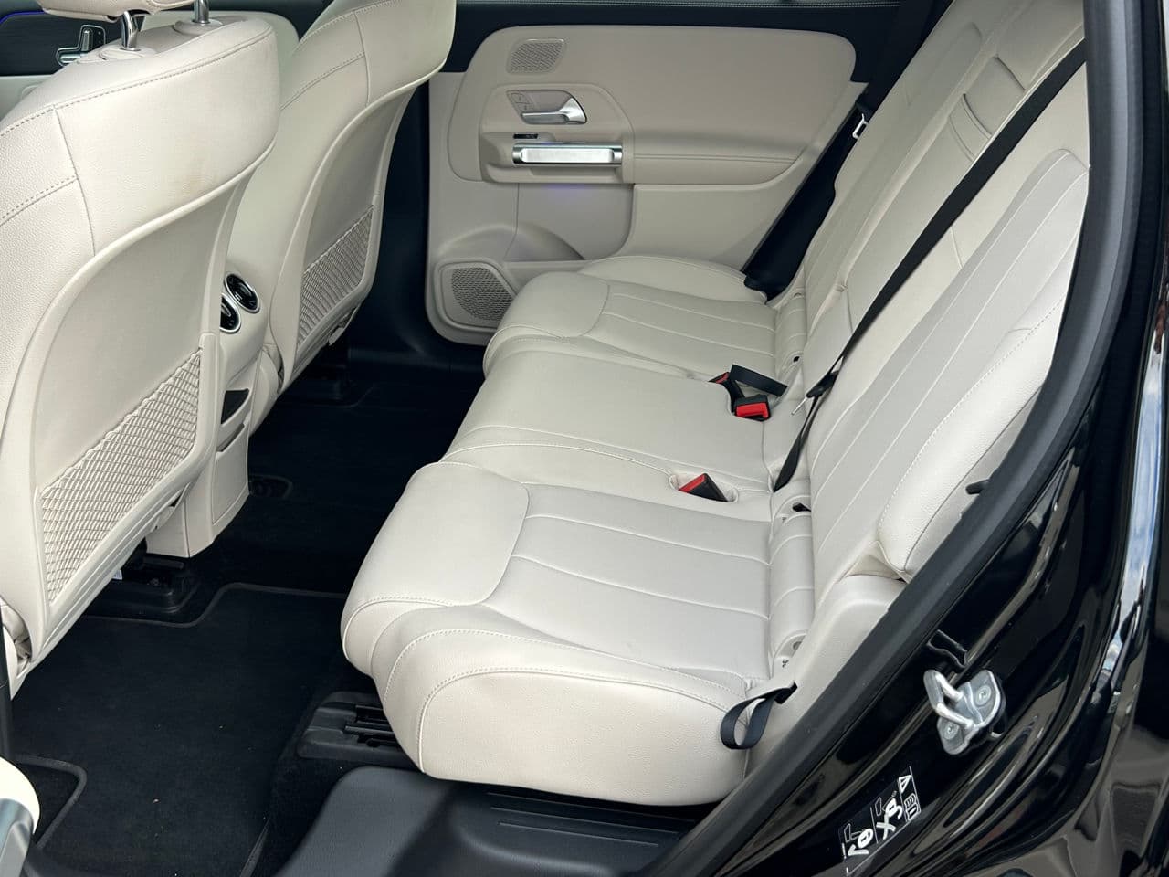 Mercedes EQB 350 2023 — Миниатюра 19