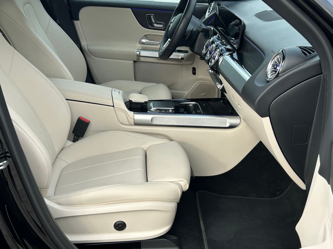 Mercedes EQB 350 2023 — Миниатюра 18