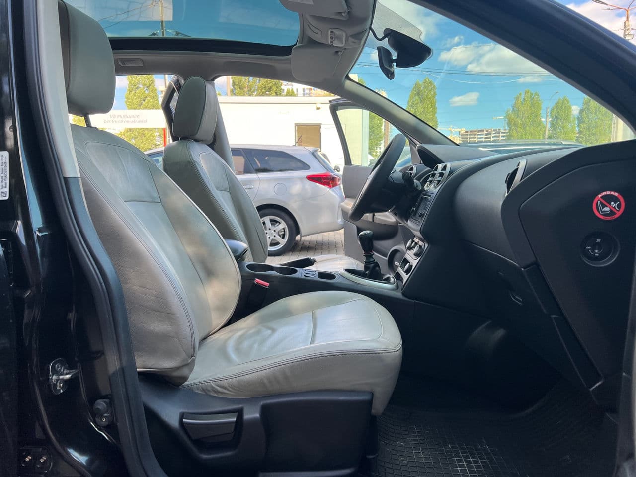 Nissan Qashqai 2010 — Миниатюра 16
