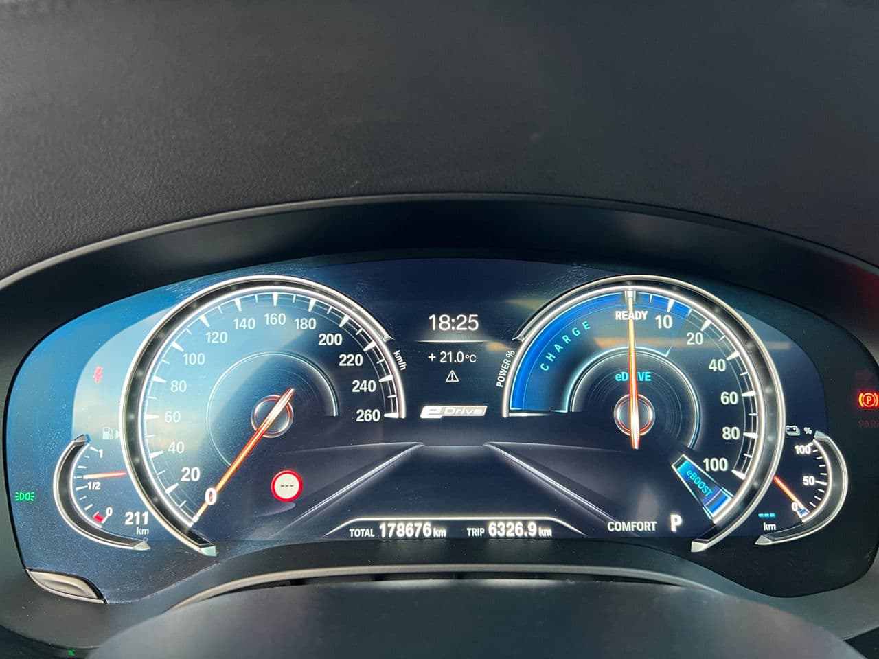 BMW 530e 2018 — Миниатюра 8