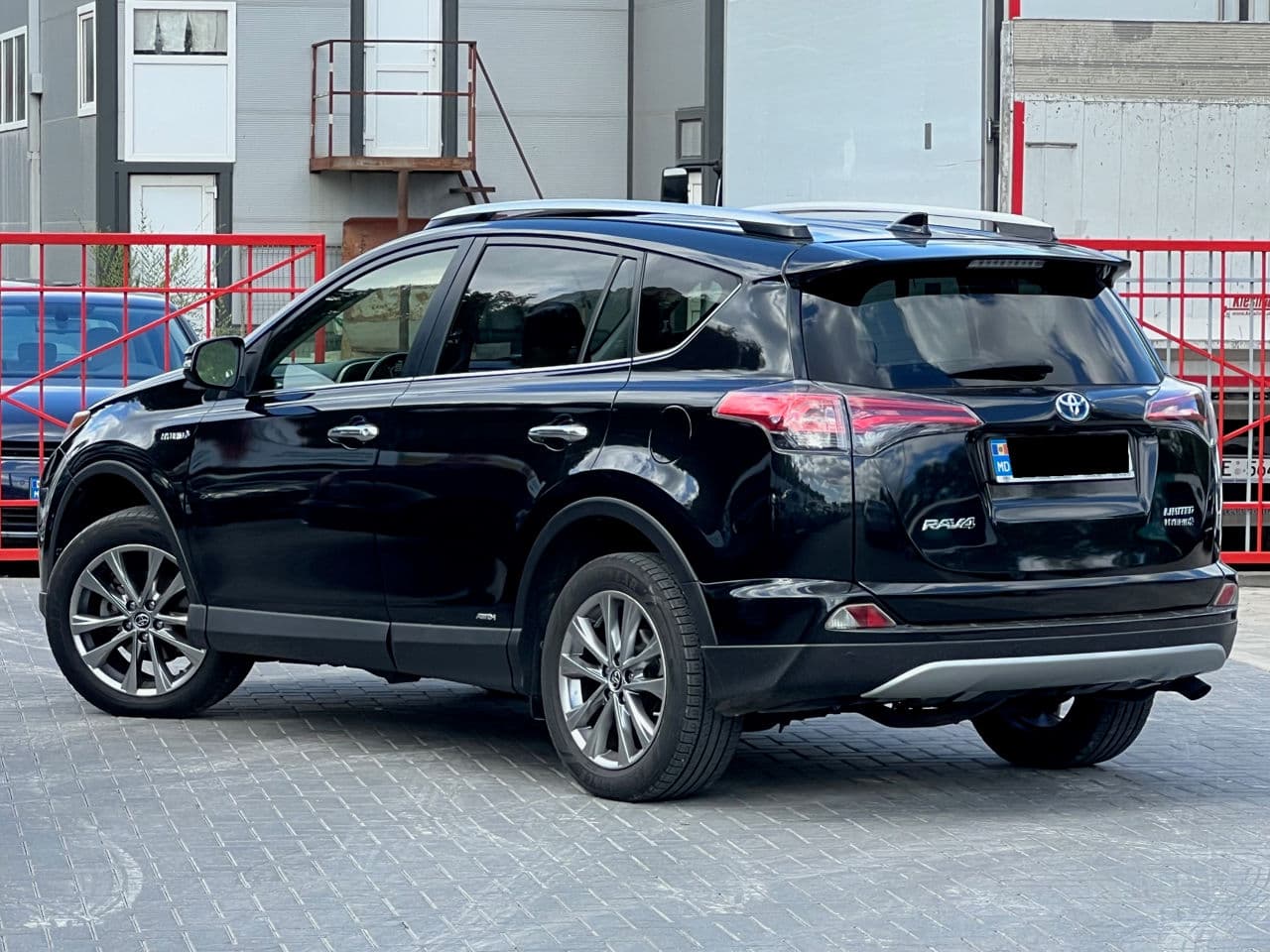 Toyota Rav-4 2016 — Миниатюра 2