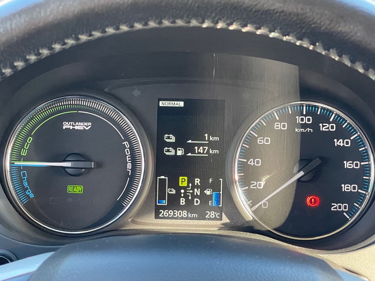 Mitsubishi Outlander 2014 — Миниатюра 12
