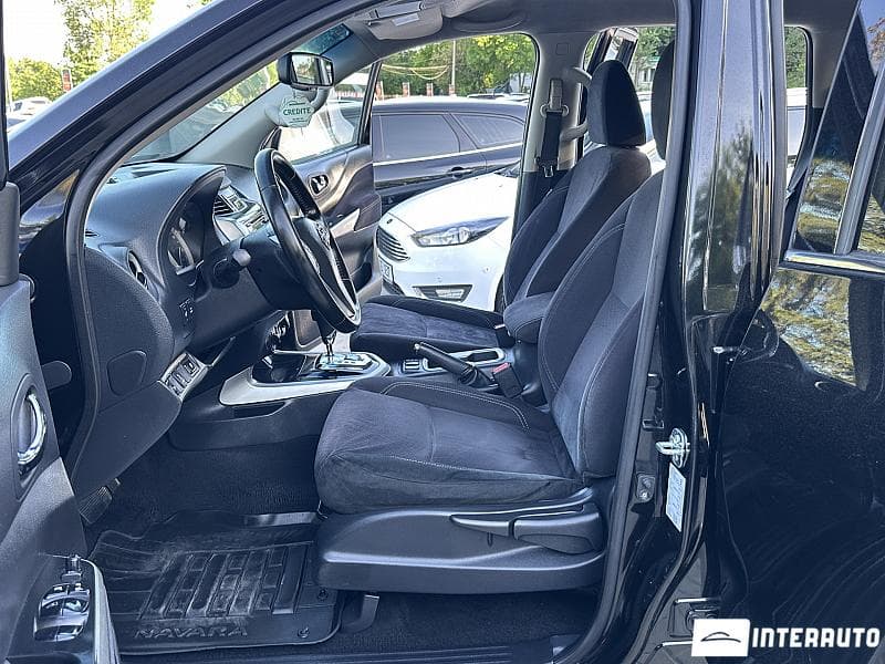 2017 Nissan Navara — Miniatură 5