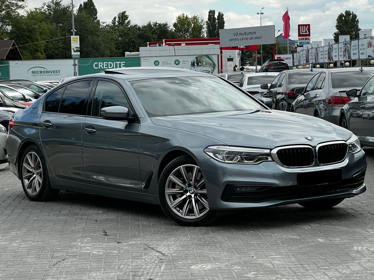 BMW 530e 2018 — Миниатюра 3