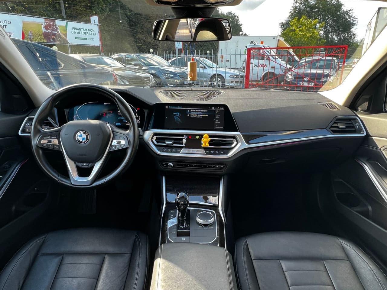 BMW 330E 2020 — Миниатюра 10