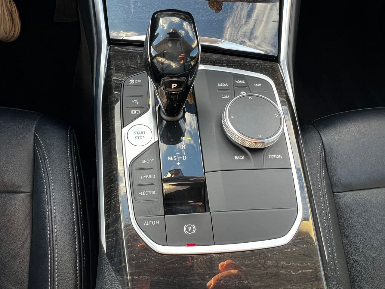 BMW 330E 2020 — Миниатюра 14