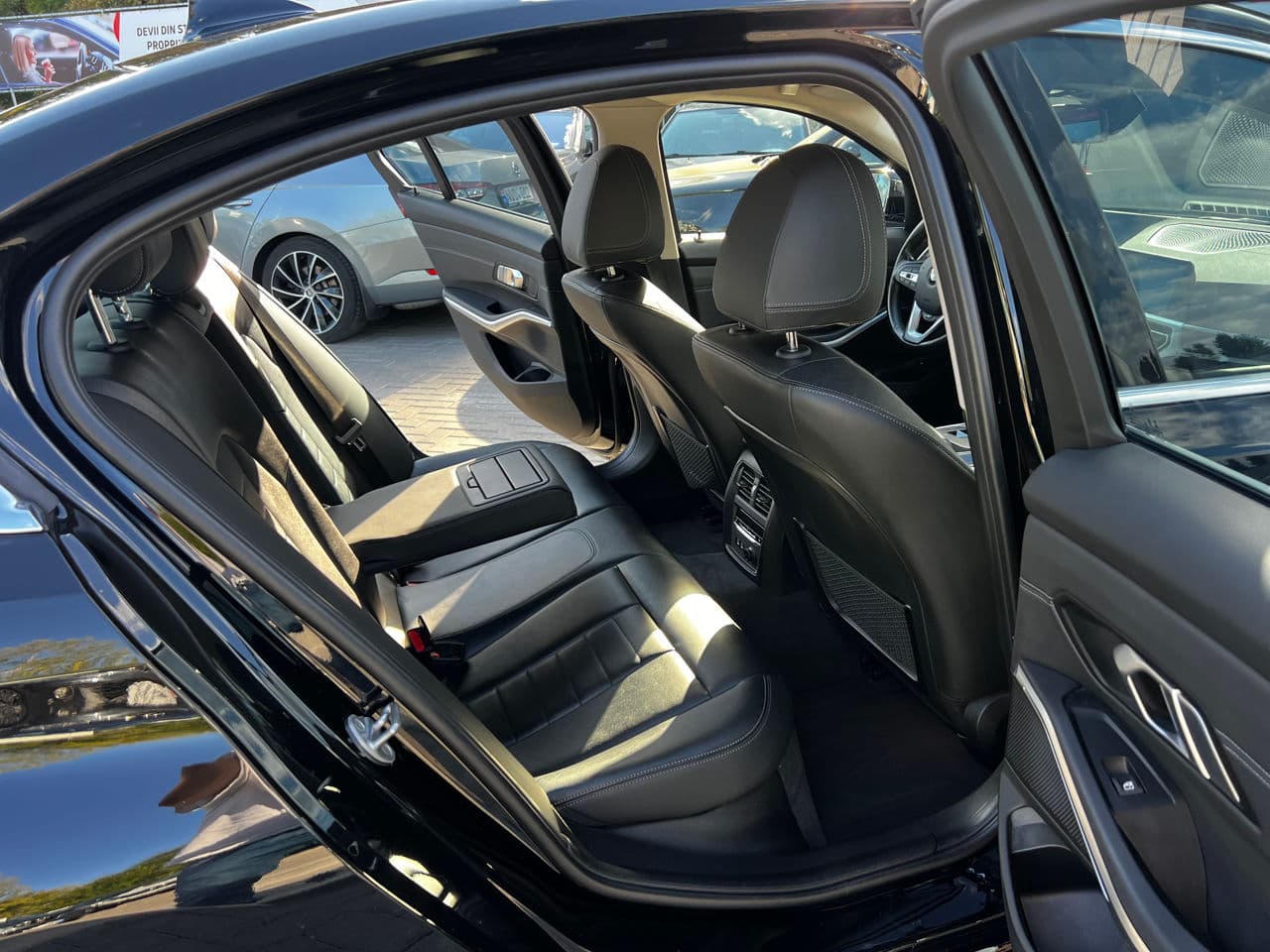 BMW 330E 2020 — Миниатюра 9