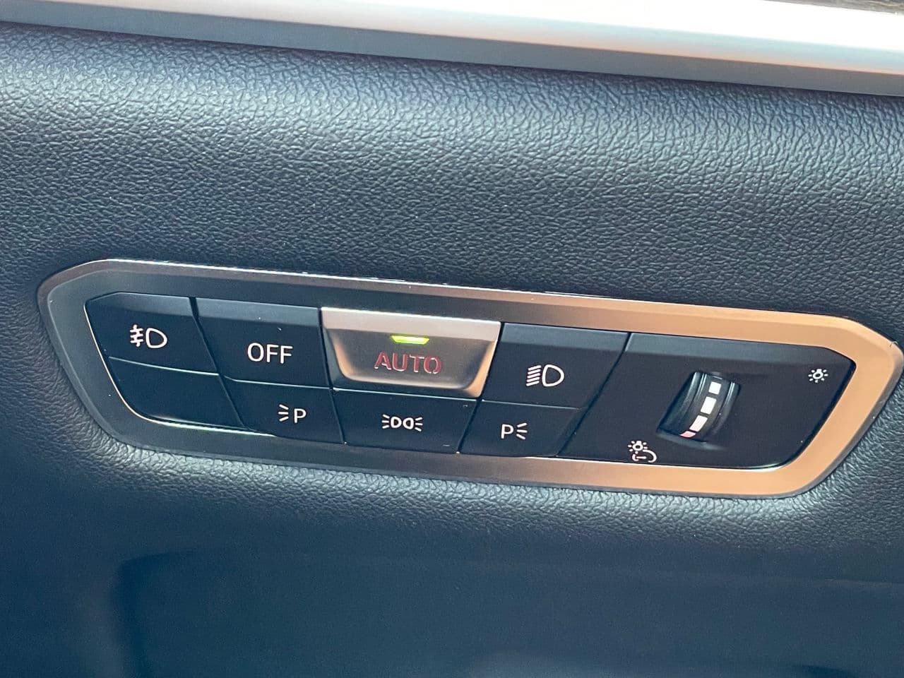 2020 BMW X7 4.0i — Miniatură 12
