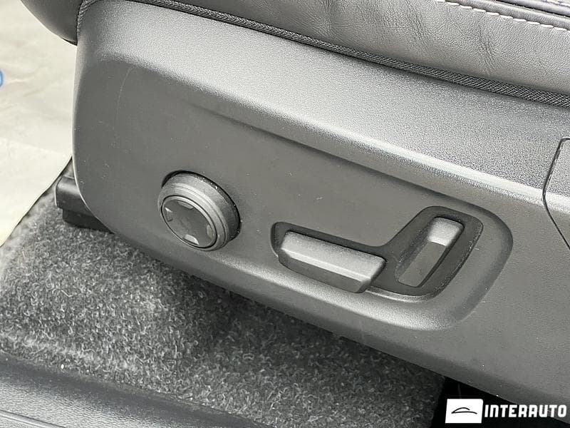 Volvo XC 40 2020 — Миниатюра 23