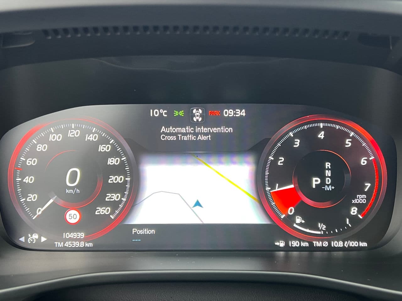 Volvo XC 40 2020 — Миниатюра 8
