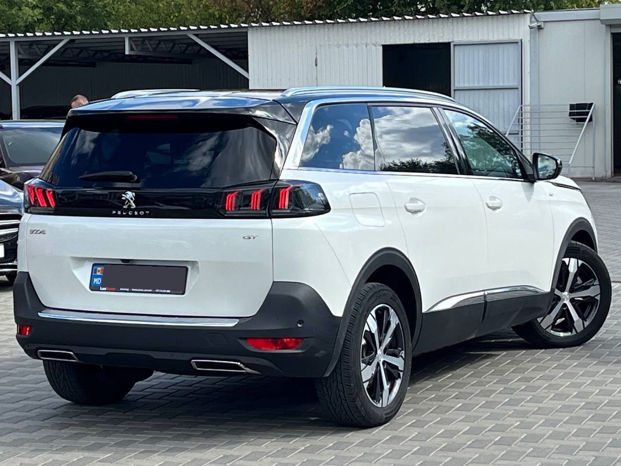 Peugeot 5008 2023 — Миниатюра 3