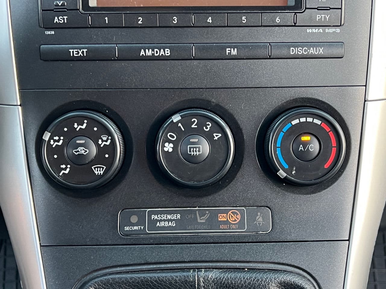 Toyota Auris 2012 — Миниатюра 10