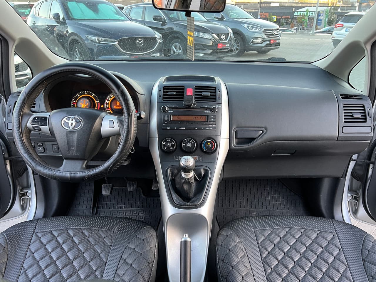 Toyota Auris 2012 — Миниатюра 6