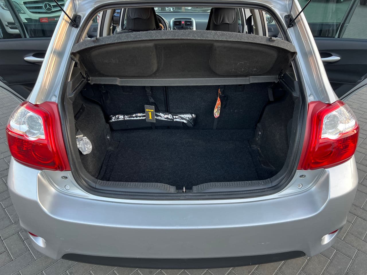 Toyota Auris 2012 — Миниатюра 18