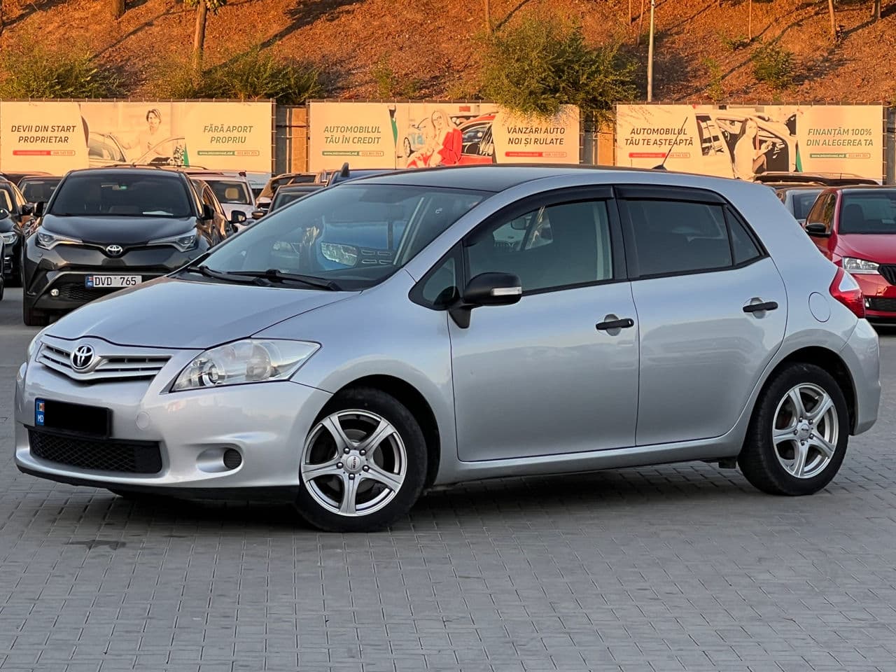 Toyota Auris 2012 — Миниатюра 2