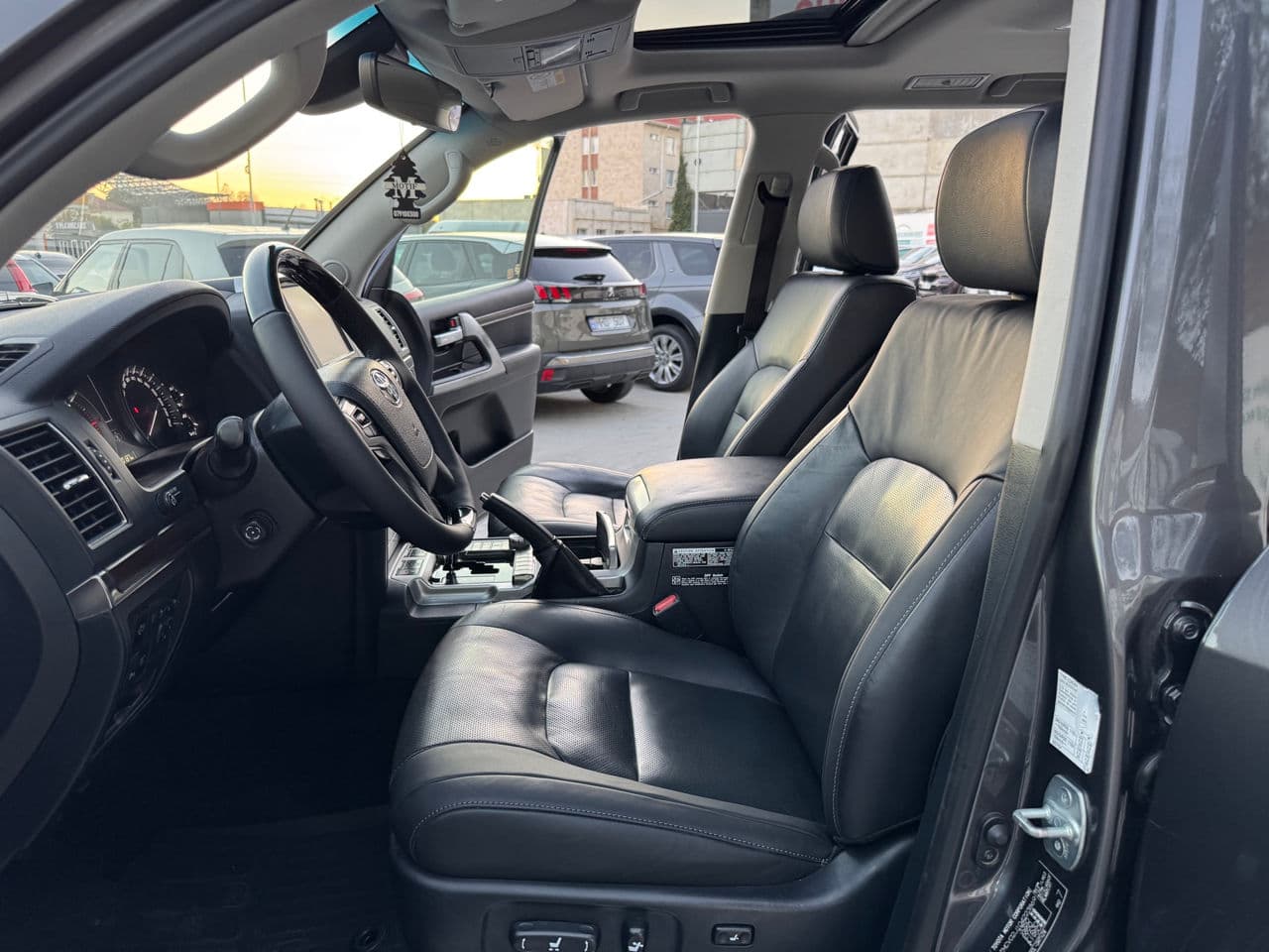 Toyota Land Cruiser 2017 — Миниатюра 5