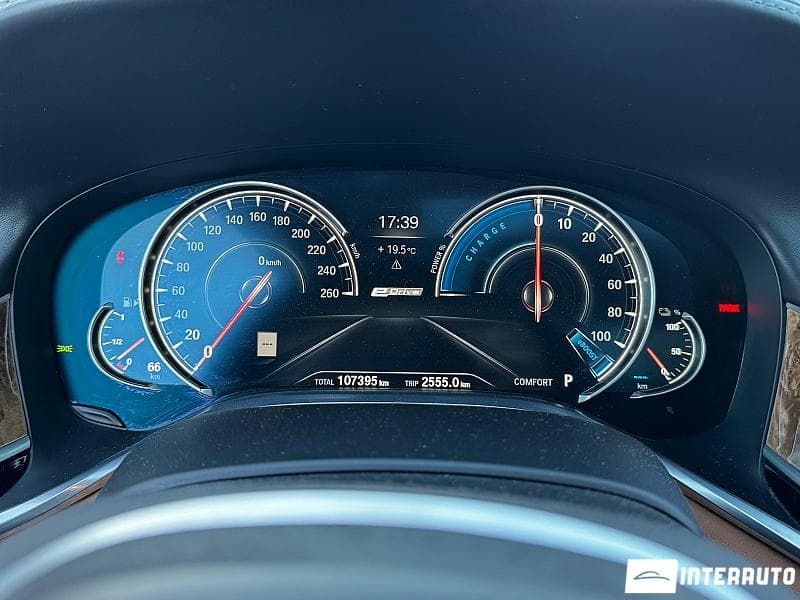 BMW 740e 2017 — Миниатюра 9