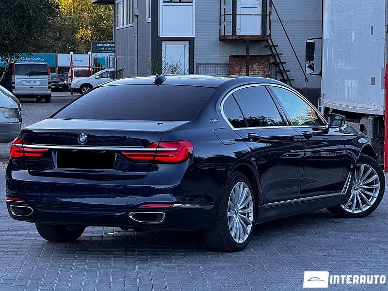 BMW 740e 2017 — Миниатюра 4