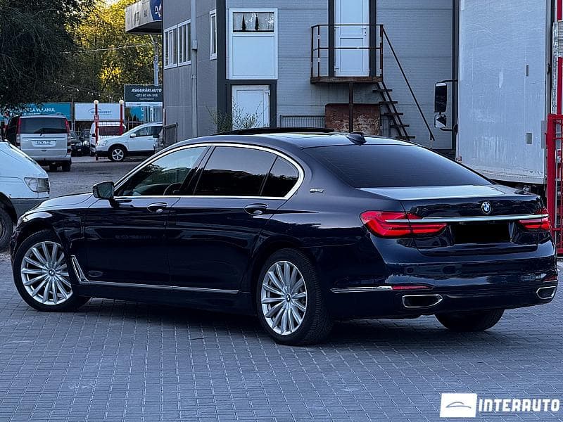 BMW 740e 2017 — Миниатюра 3