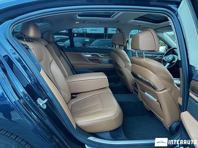 BMW 740e 2017 — Миниатюра 13