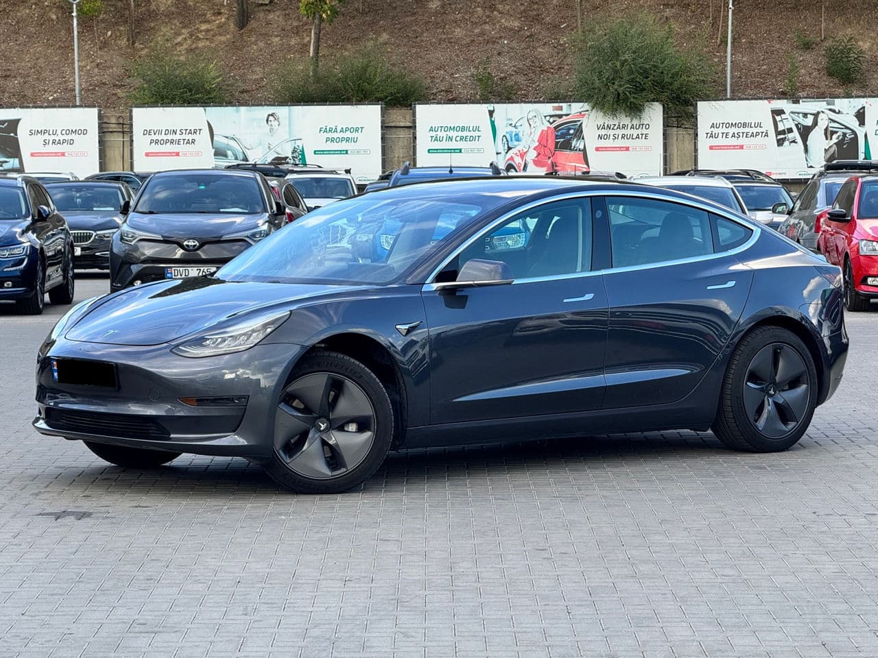 Tesla Model 3 2019 — Миниатюра 2