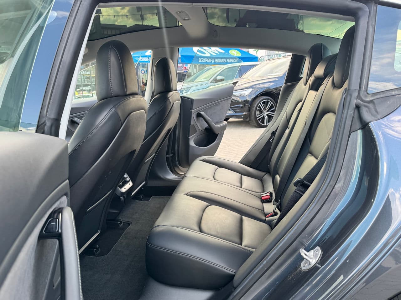 Tesla Model 3 2019 — Миниатюра 10