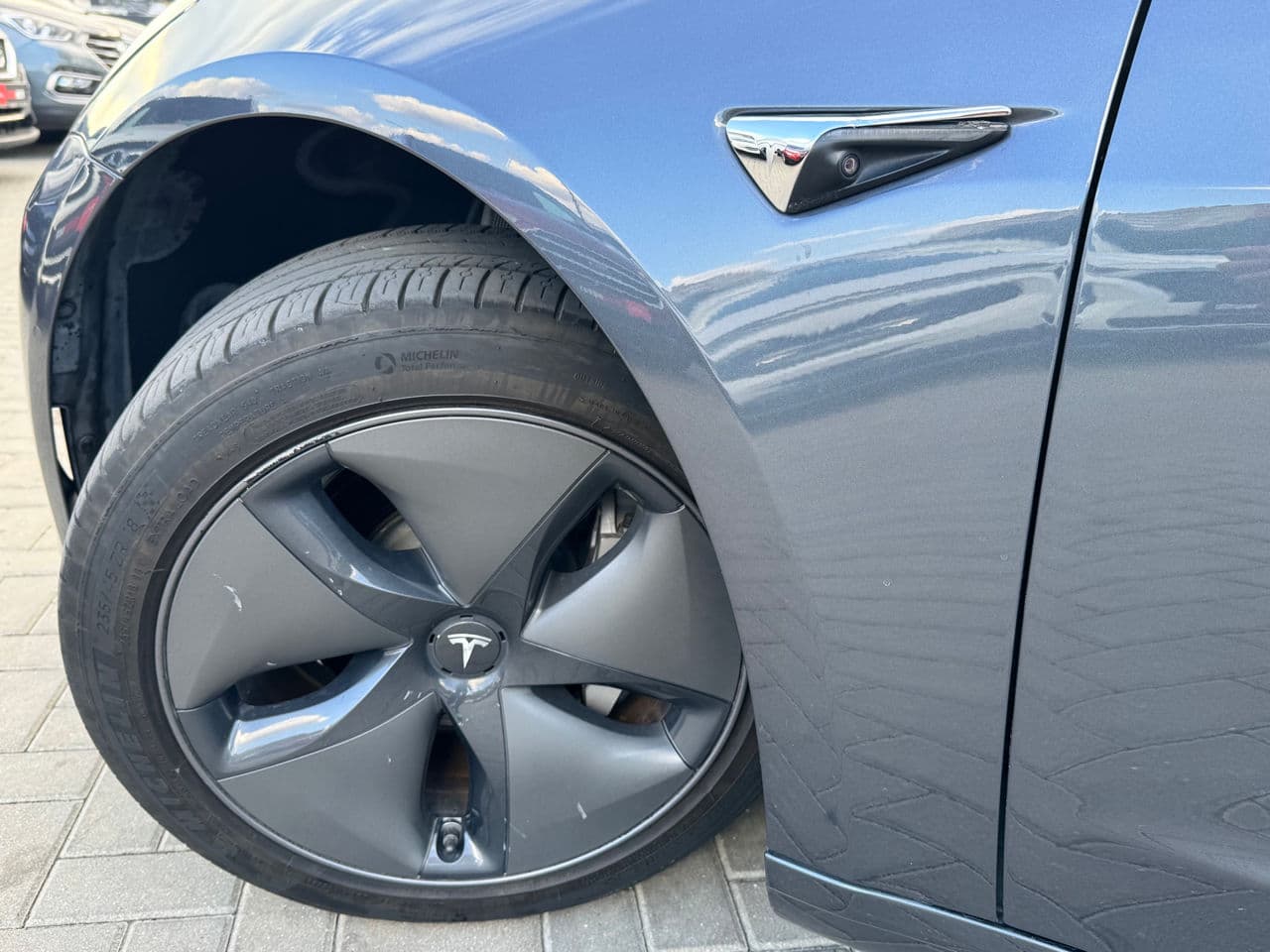 Tesla Model 3 2019 — Миниатюра 14
