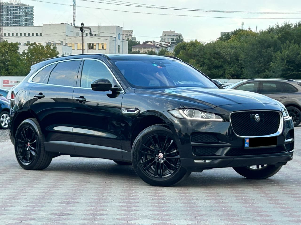 Jaguar F-Pace 2017 — Миниатюра 4