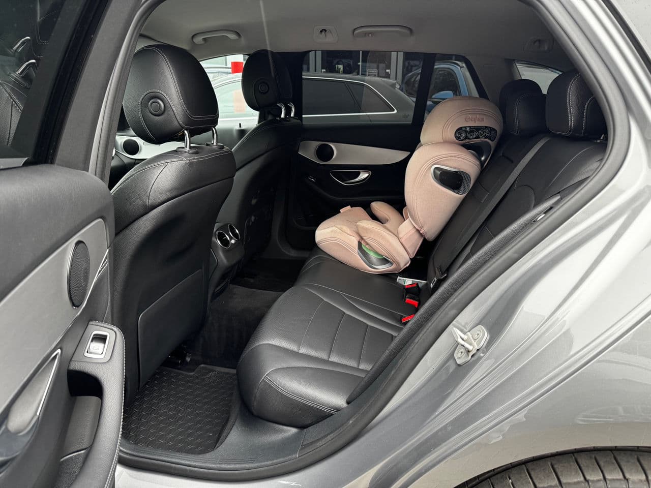 Mercedes C 220 2015 — Миниатюра 17