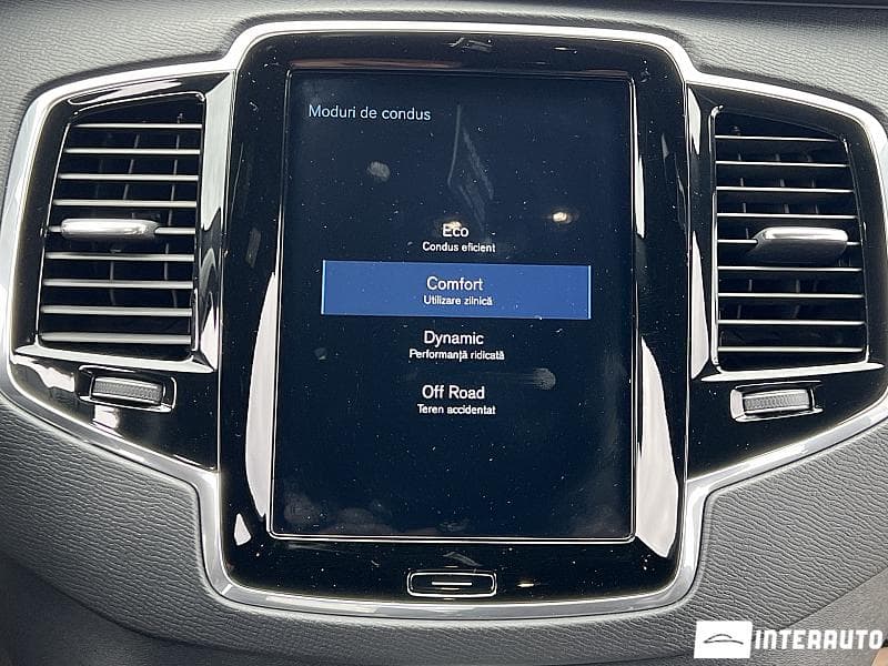Volvo XC 90 2018 — Миниатюра 10