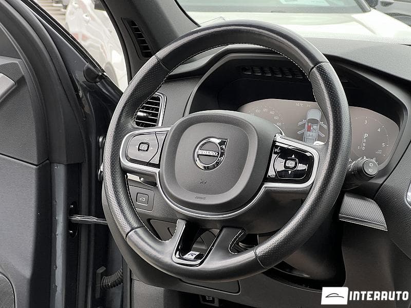 Volvo XC 90 2018 — Миниатюра 7