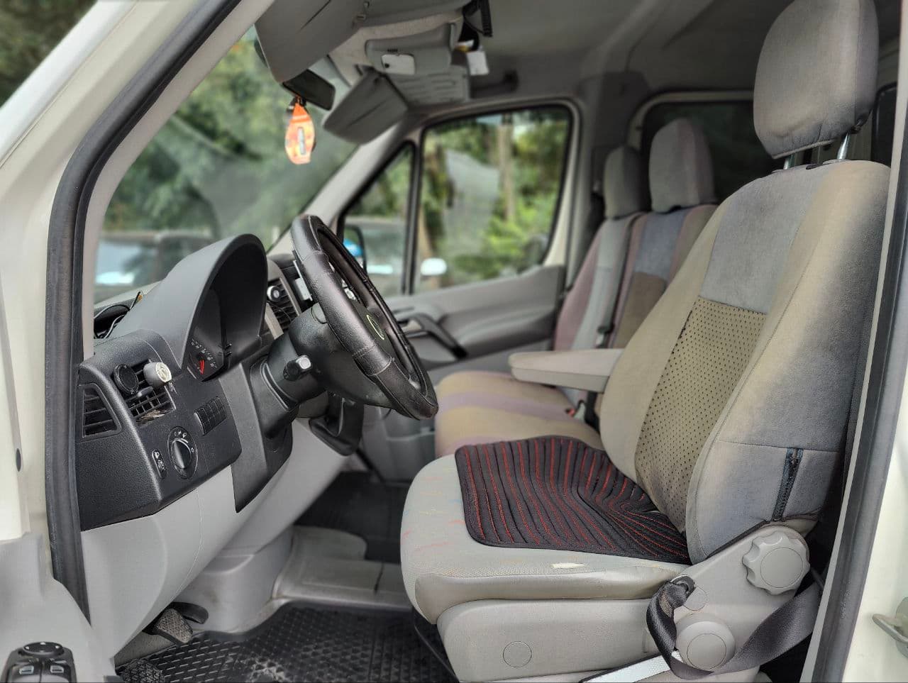 Volkswagen Crafter 2010 — Миниатюра 5