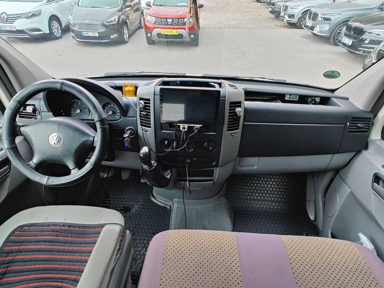 Volkswagen Crafter 2010 — Миниатюра 6