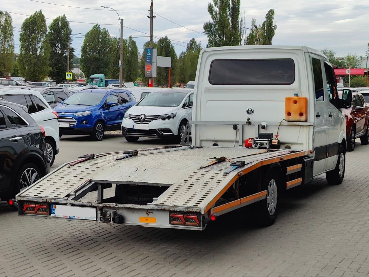 Volkswagen Crafter 2010 — Миниатюра 2