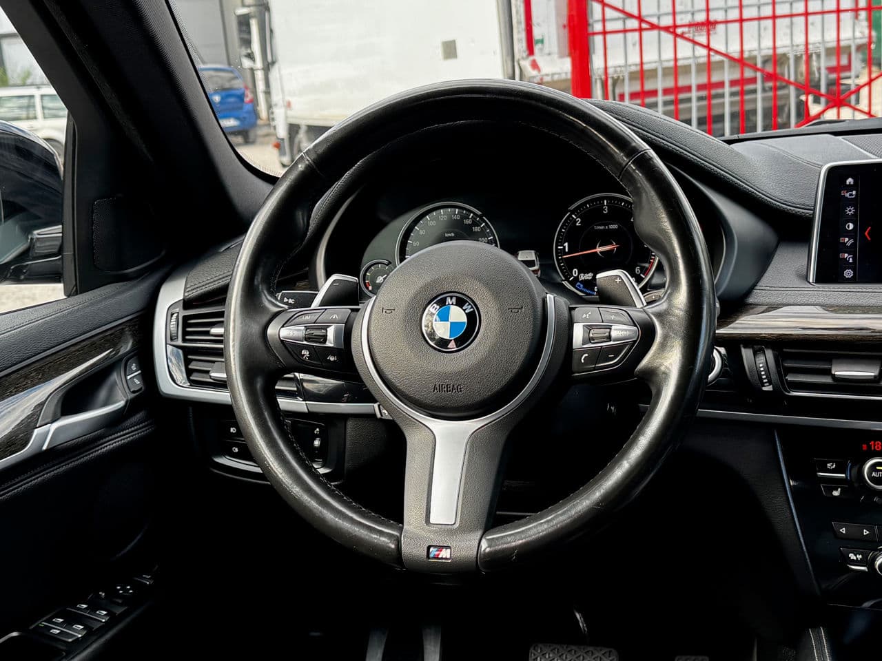 2019 BMW X6 3.0D — Miniatură 12