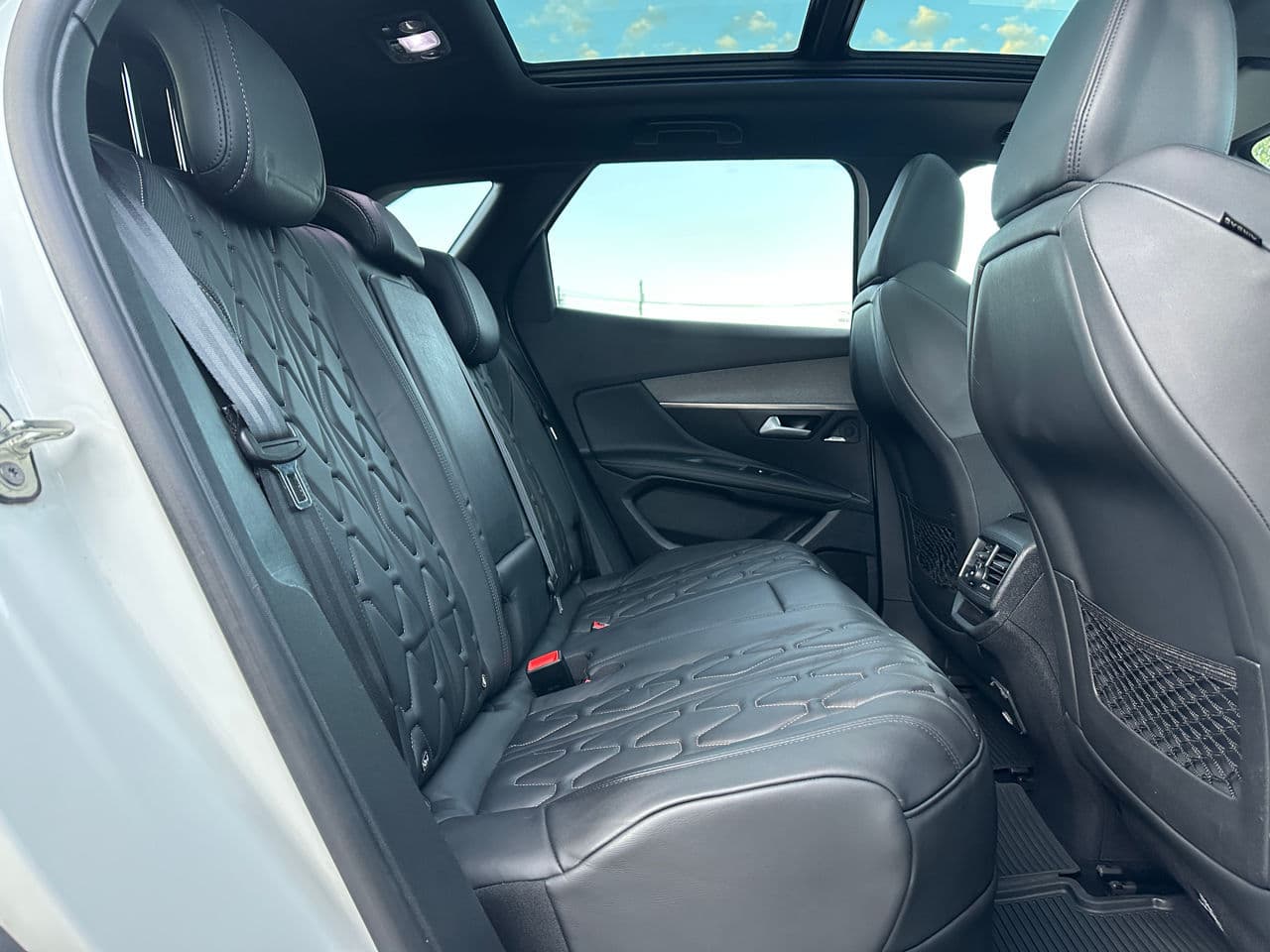 Peugeot 3008 2020 — Миниатюра 25