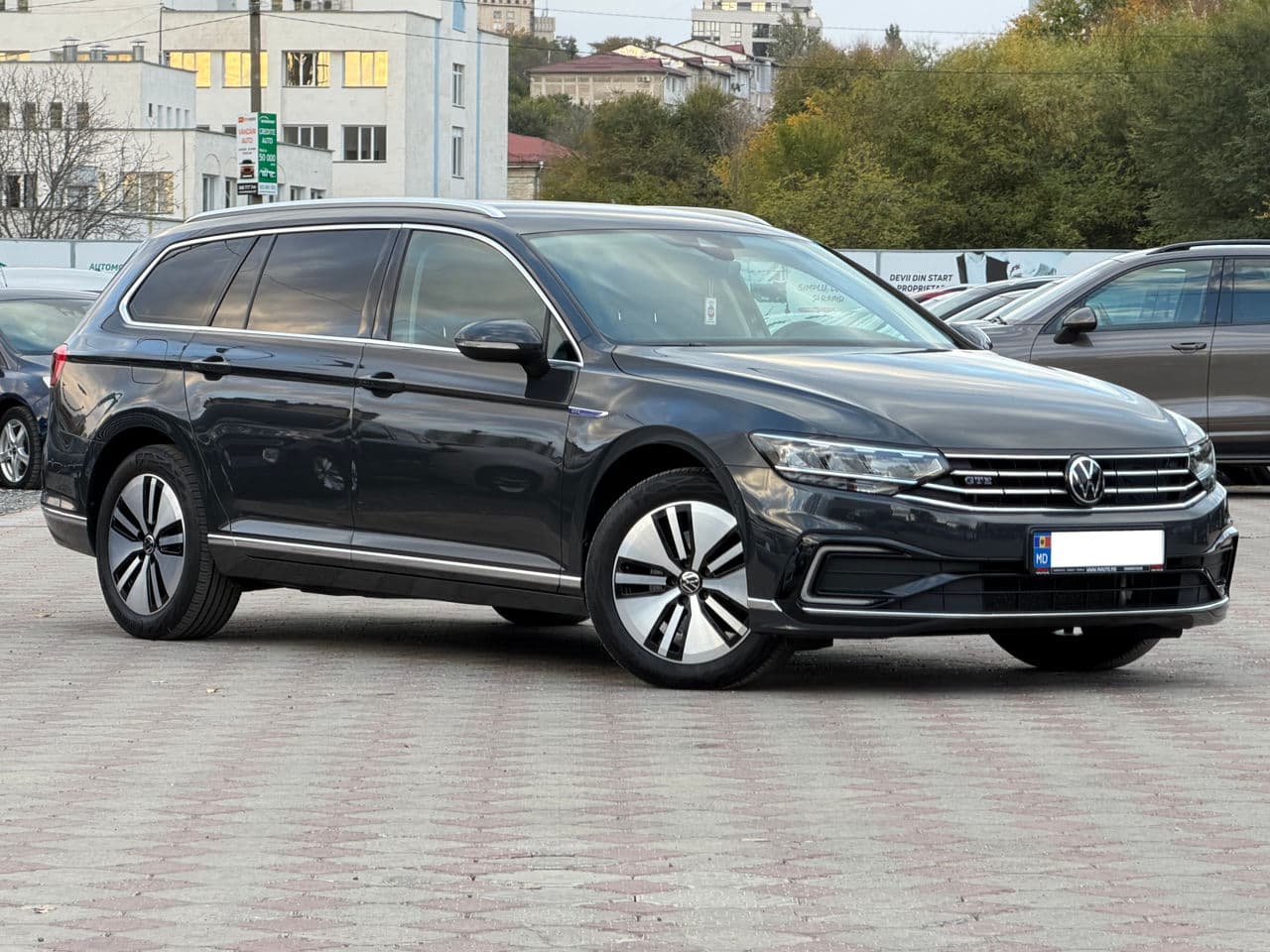 Volkswagen Passat GTE 2020 — Миниатюра 4